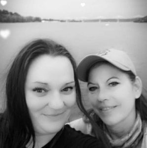 Meet your Posher, Traci